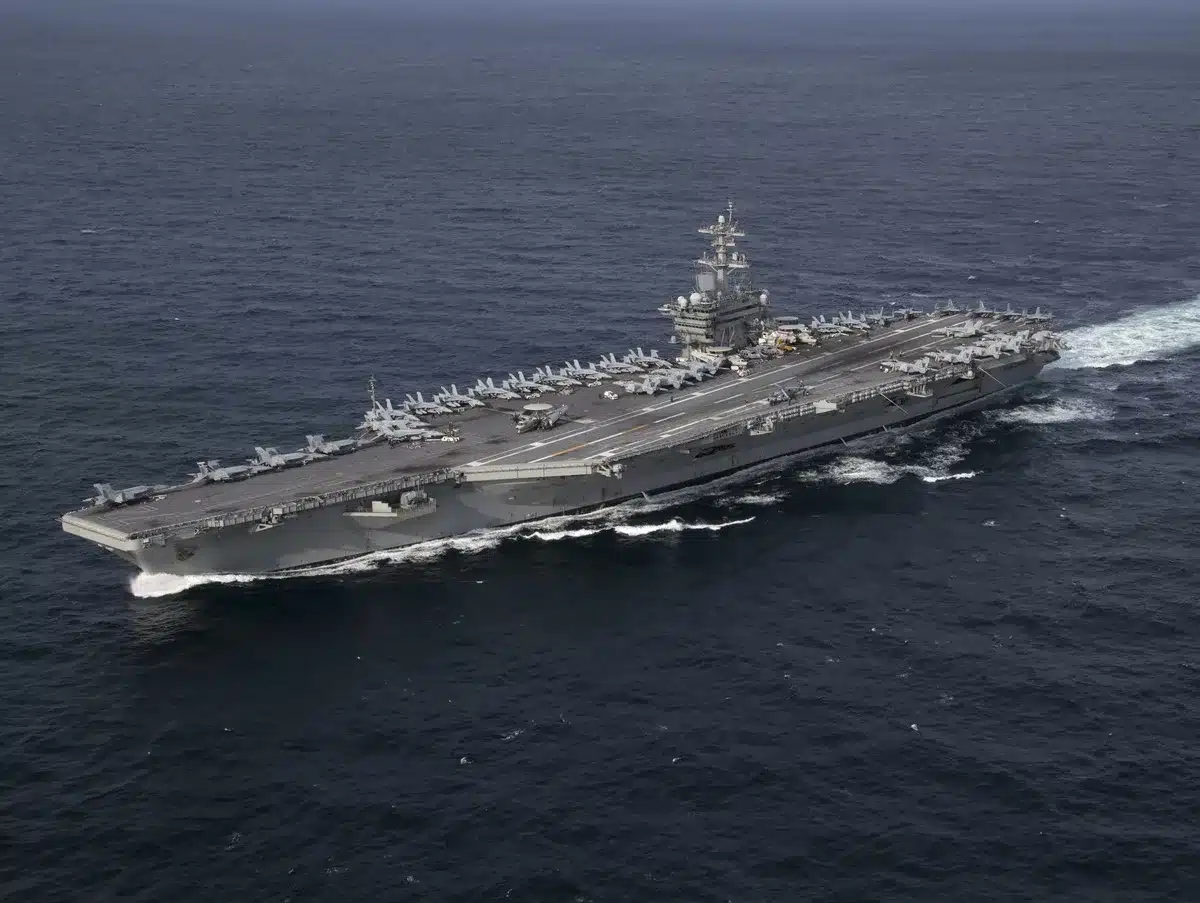 USS Abraham Lincoln returns to San Diego after record 260-day deployment