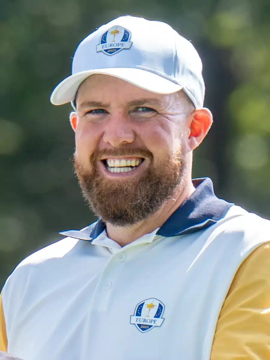 Irish Open 2026: Shane Lowry posts course-record 62 to lead at Doonbeg
