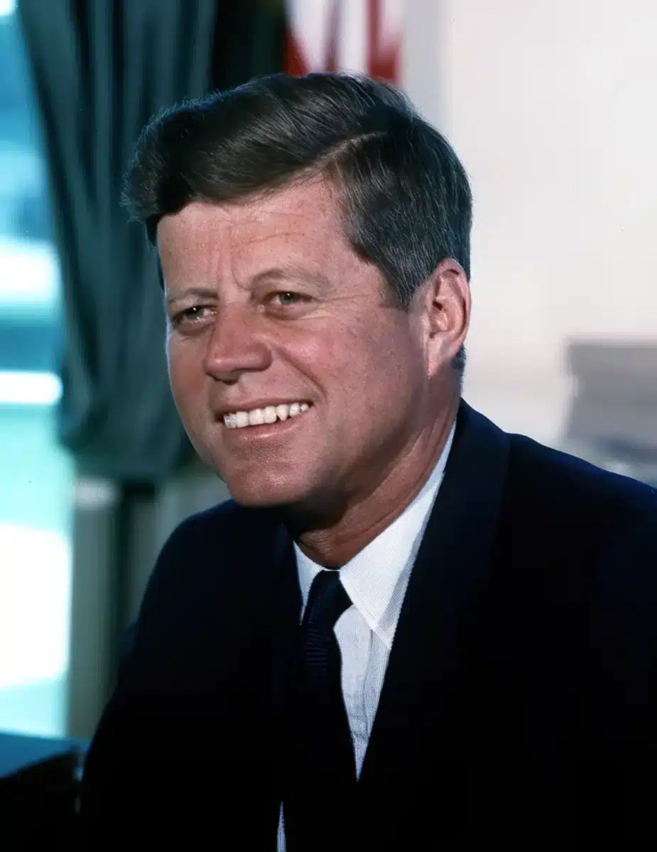 Kennedy criticizes Trump's Putin approach as envoys meet in Moscow