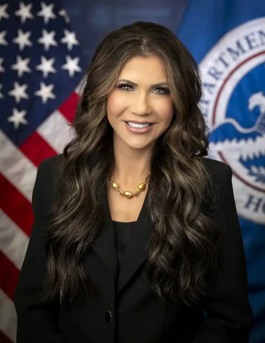 Kristi Noem fired as DHS secretary, Trump names Sen. Markwayne Mullin
