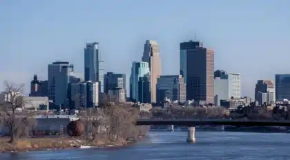 Minneapolis shooting kills 2, injures officers and others downtown