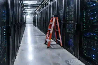 CoreWeave (CRWV) stock shows heavy volatility amid AI funding concerns